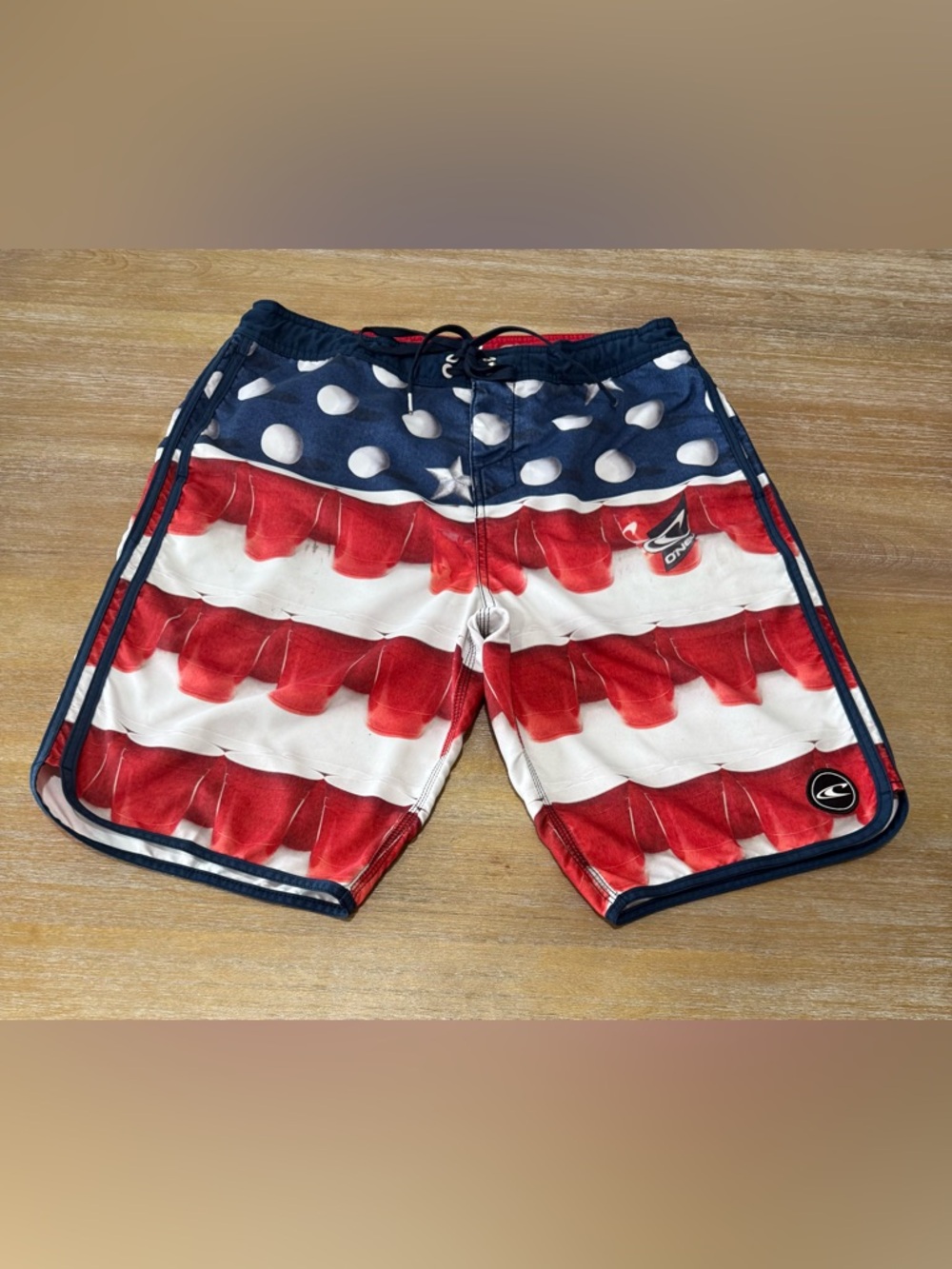 O’Neill Beer Pong Board Shorts Swim Trunks Mens 32 Red White Blue Flag Solo Cup